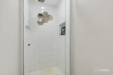 Property photo of 89 Eversleigh Road Scarborough QLD 4020