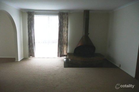 Property photo of 19 Lansell Circuit Wanniassa ACT 2903