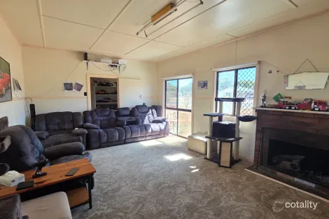 Property photo of 97 College Road Stanthorpe QLD 4380