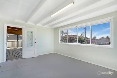 Property photo of 66 Arlington Street Gorokan NSW 2263