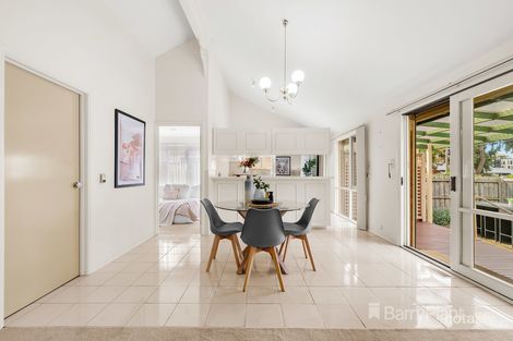 Property photo of 27 Braid Hill Road Macleod VIC 3085