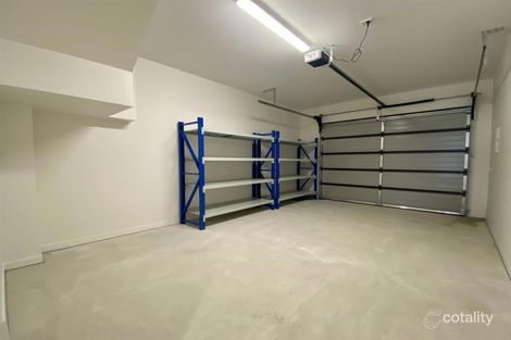 Property photo of 19 Amara Circuit Oakleigh South VIC 3167