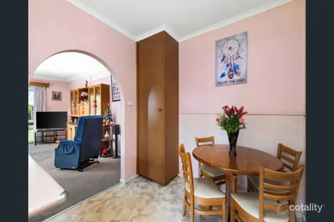 Property photo of 2 Waiora Avenue Hamlyn Heights VIC 3215