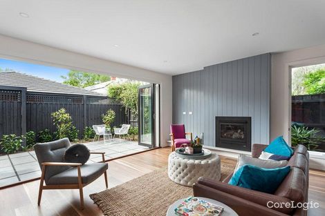 Property photo of 2/16 Ardrie Road Malvern East VIC 3145