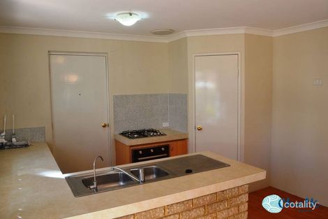 Property photo of 8 Pebblebeach Cove Waikiki WA 6169