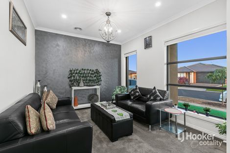Property photo of 3 Hillcrest Parade Tarneit VIC 3029