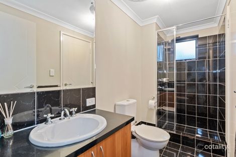 Property photo of 11 Sanddune Way Wannanup WA 6210