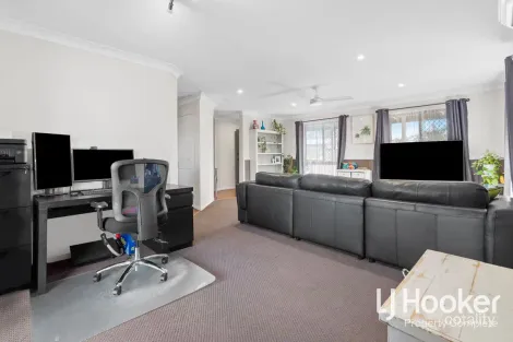 Property photo of 11 Spring Street Jimboomba QLD 4280