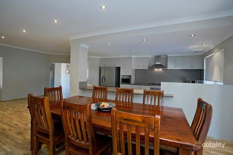 Property photo of 1 Rootes Road Lesmurdie WA 6076