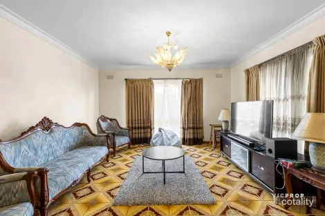 Property photo of 10 Major Road Fawkner VIC 3060
