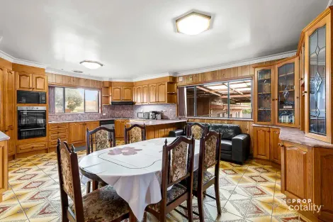 Property photo of 10 Major Road Fawkner VIC 3060
