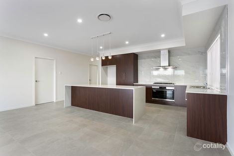 Property photo of 37 Bemina Crescent Spring Mountain QLD 4300