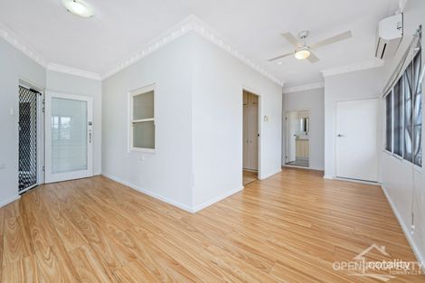 Property photo of 4/21 Somer Street Hyde Park QLD 4812