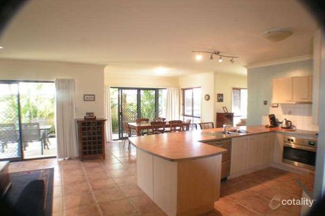 Property photo of 19 Lakeside Circuit Sinnamon Park QLD 4073