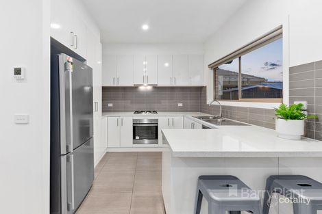 Property photo of 2A Baynton Avenue Sunshine North VIC 3020