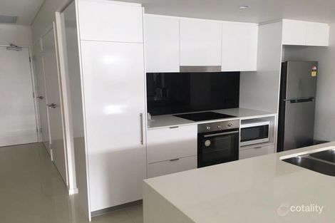Property photo of 421/33 Lakefront Crescent Varsity Lakes QLD 4227