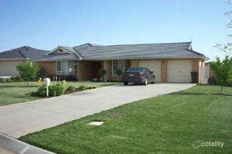 19 Willow Dr, Kelso, NSW 2795