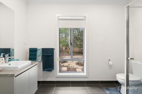 Property photo of 33 Melville Drive Kyneton VIC 3444