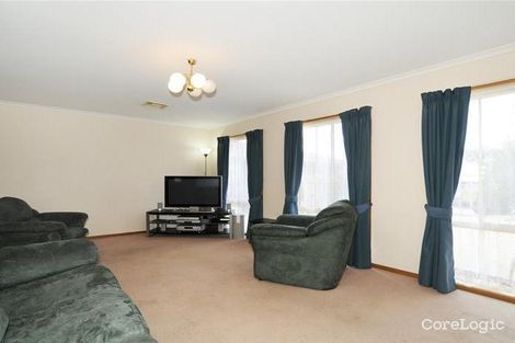 Property photo of 39 Whitsunday Drive Hoppers Crossing VIC 3029