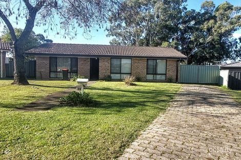 19 Blairgowrie Cct, St Andrews, NSW 2566