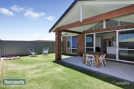 8 Apostles Cnr, Wandi, WA 6167