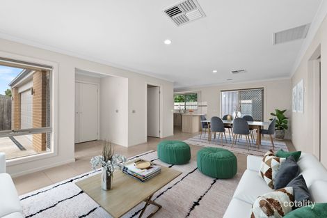 Property photo of 2/44 Cameron Way Pakenham VIC 3810