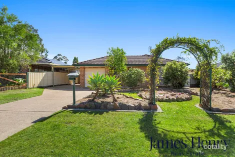 Property photo of 44 Eucalyptus Crescent Metford NSW 2323