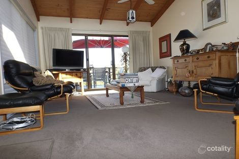 Property photo of 36 Surf Circle Tura Beach NSW 2548