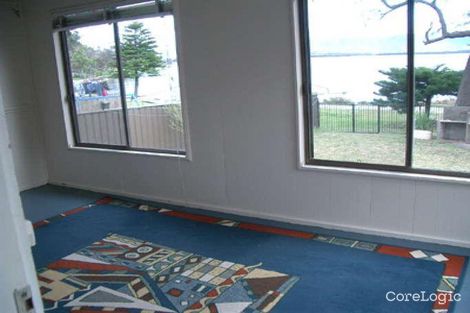 Property photo of 101 The Esplanade Oak Flats NSW 2529