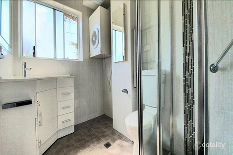 Property photo of 1/4 Barber Avenue Eastlakes NSW 2018