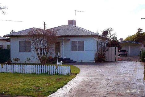 17 Noorla St, Griffith, NSW 2680