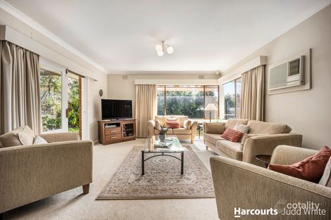 Property photo of 12 Robin Grove Mount Waverley VIC 3149