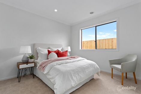 Property photo of 9 Cayenne Way Mickleham VIC 3064