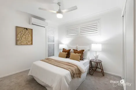 Property photo of 24 Park Road Graceville QLD 4075