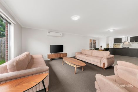 Property photo of 11 Palmyra Street Keysborough VIC 3173