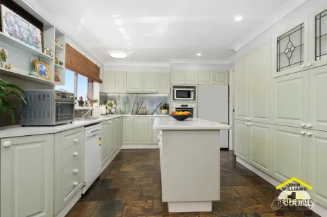 Property photo of 27 Kittyhawk Crescent Raby NSW 2566