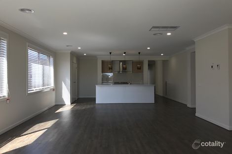 Property photo of 3 Impara Rise Werribee VIC 3030