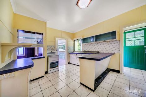 Property photo of 82 Hayward Street Mooroobool QLD 4870