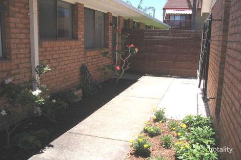 Property photo of 2/5 Peewee Place Burleigh Waters QLD 4220