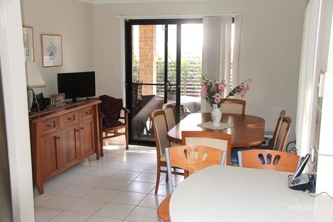 Property photo of 2/92 Bronzewing Drive Erina NSW 2250