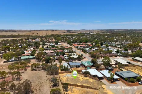 Property photo of 13 Carrington Way Merredin WA 6415
