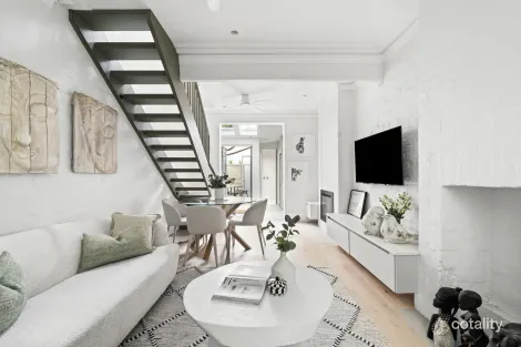 82 Burton St, Darlinghurst, NSW 2010