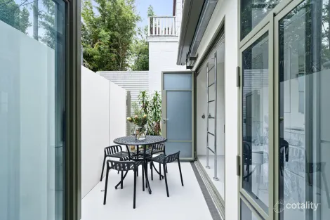 Property photo of 82 Burton Street Darlinghurst NSW 2010