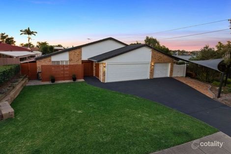 Property photo of 32 Equestrian Drive Yamanto QLD 4305
