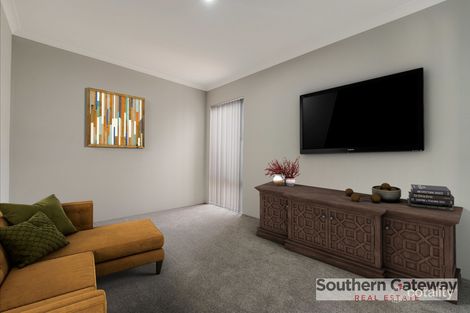Property photo of 11 Variegate Road Baldivis WA 6171