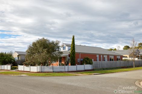 Property photo of 26 Clifford Drive Drouin VIC 3818