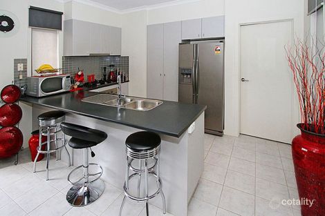 Property photo of 31 Wattlebird Crescent Reservoir VIC 3073