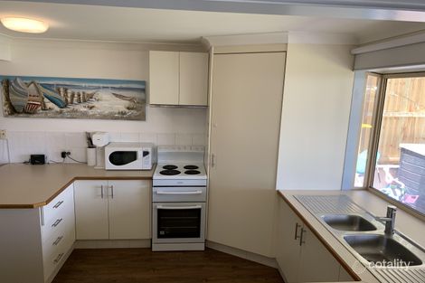 Property photo of 405 Cypress Terrace North Palm Beach QLD 4221