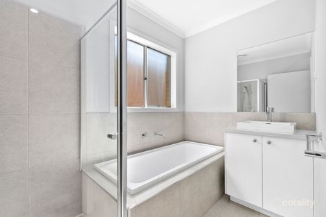 Property photo of 5 Everton Crescent Charlemont VIC 3217