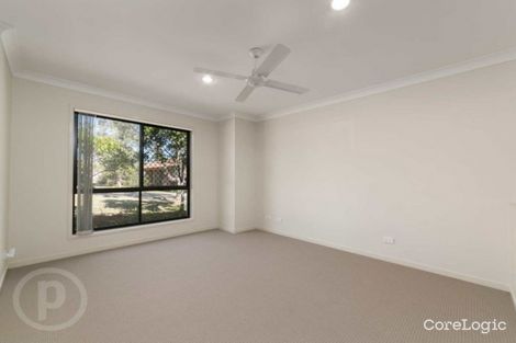 Property photo of 8 Chanel Place Durack QLD 4077